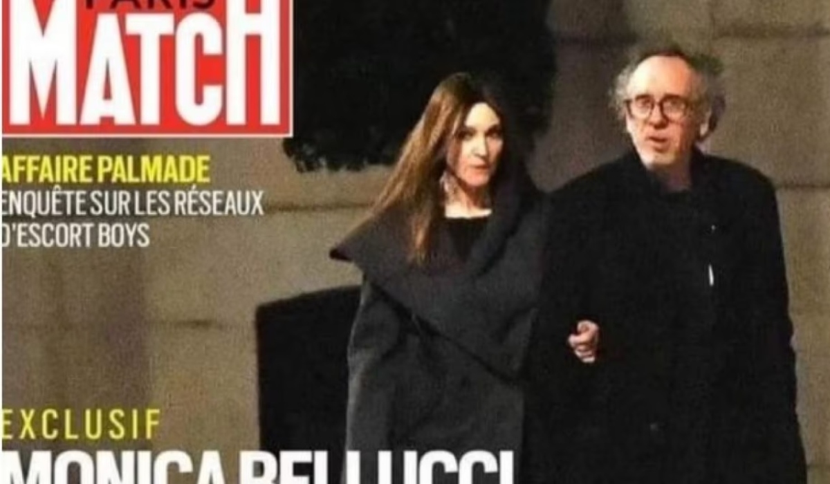 Foto a braccetto a Parigi per Tim Burton e Monica Bellucci. I due divi sono una coppia?