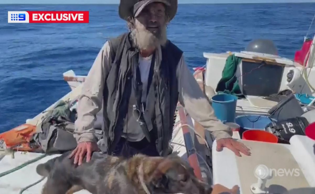 Come Cast Away: la storia del marinaio e del suo cane tratti in salvo dopo due messi alla deriva nell’ Oceano Pacifico