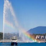 In ospedale dopo aver tentato di abbracciare la fontana Jet d'Eau un'icona di Ginevra che spruzza acqua a grande velocità.