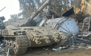 Israele: carro armato Merkava Mk 2 scompare da zona di addestramento e viene trovato in una discarica Israele: carro armato Merkava Mk 2 scompare da zona di addestramento e viene trovato in una discarica