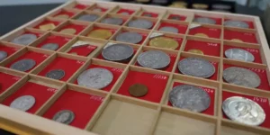 Collezione di monete del magnate danese del burro in vendita dopo essere stata sigillata per 100 anni