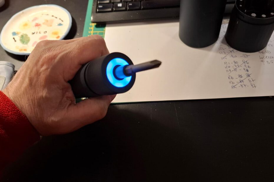 HOTO Set Cacciaviti Elettrici: regalo perfetto per un Papà appassionato di fai da te. Scopri il design minimale, la potenza e la versatilità!