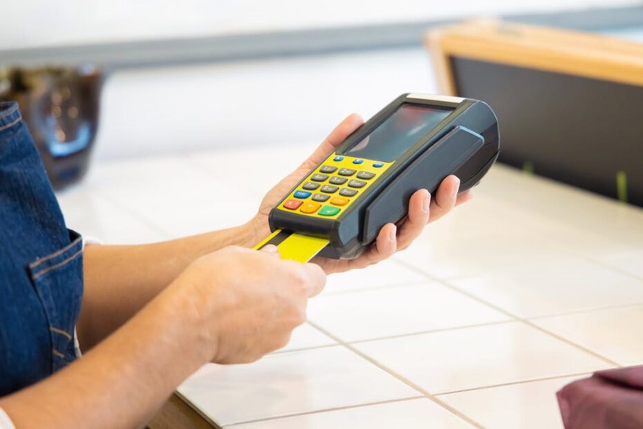 Pagamenti digitali in Italia: nel 2024 superano il contante con 481 miliardi di euro Crescono contactless, mobile payments.