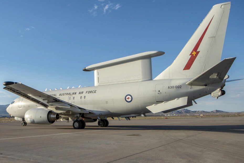 Identificazione in combattimento: come il radar MESA dell’E-7 sta trasformando il comando aereo con capacità avanzate e interoperabili.