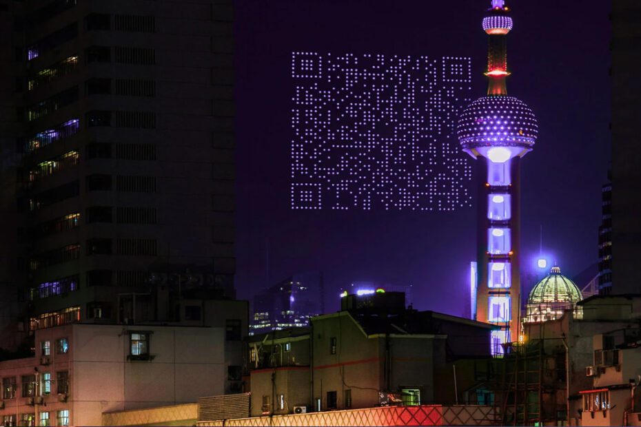 QR Code e droni trasformano il cielo in uno spettacolo interattivo: scopri come il marketing sta conquistando nuove dimensioni.