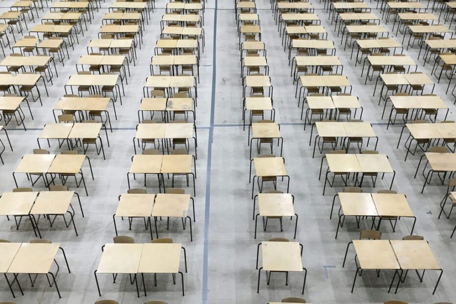 Esame di maturità, quest'anno, saranno oltre 500 mila gli studenti che dovranno farli e si inizia il 18 giugno alle ore 08:30.