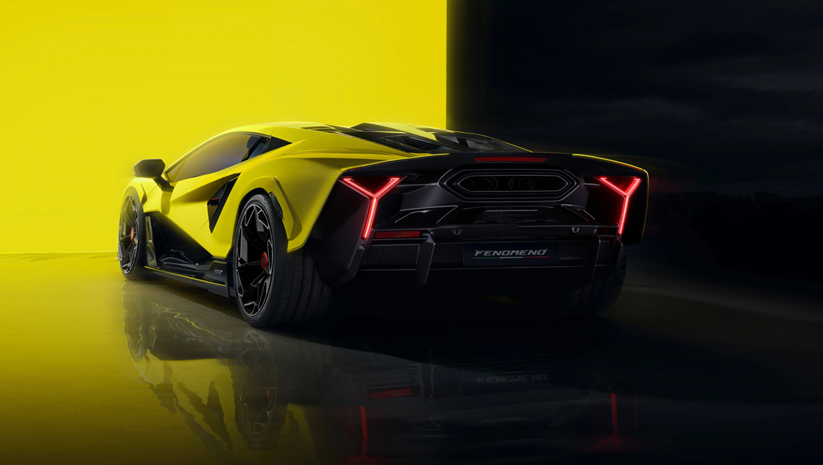 Lamborghini Fenomeno è l’hypercar plug-in più veloce di sempre: 1.080 CV, design esclusivo e solo pochi esemplari da 3,5 milioni di dollari.