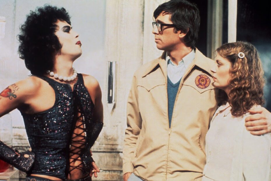 The Rocky Horror Picture Show celebra 50 anni con una versione restaurata e due documentari: un cult che ha cambiato cinema e cultura.