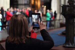 taking-photos-337576_1280